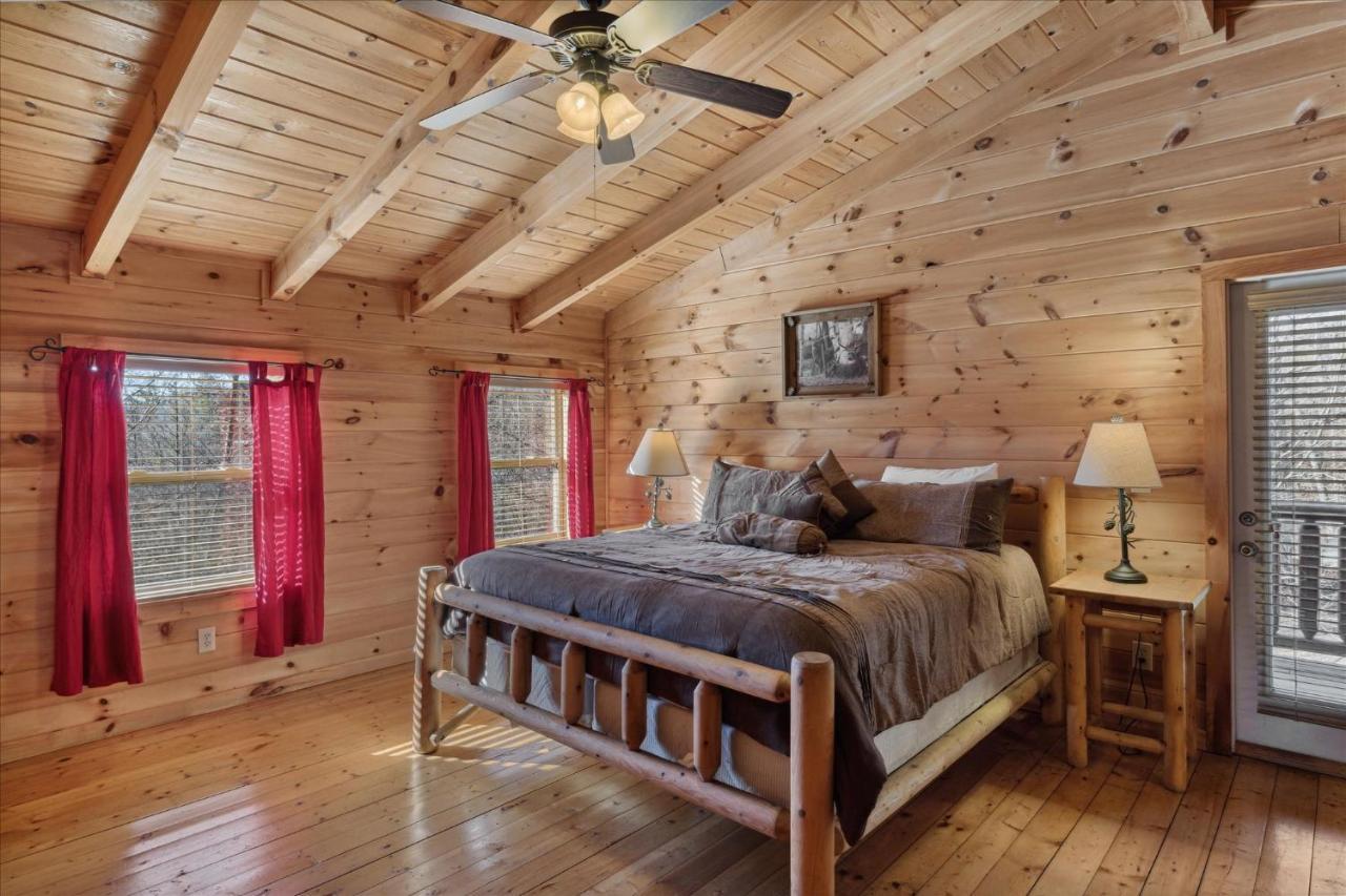 Peace Of Mind Cabin เซอเวียร์วีล ภายนอก รูปภาพ